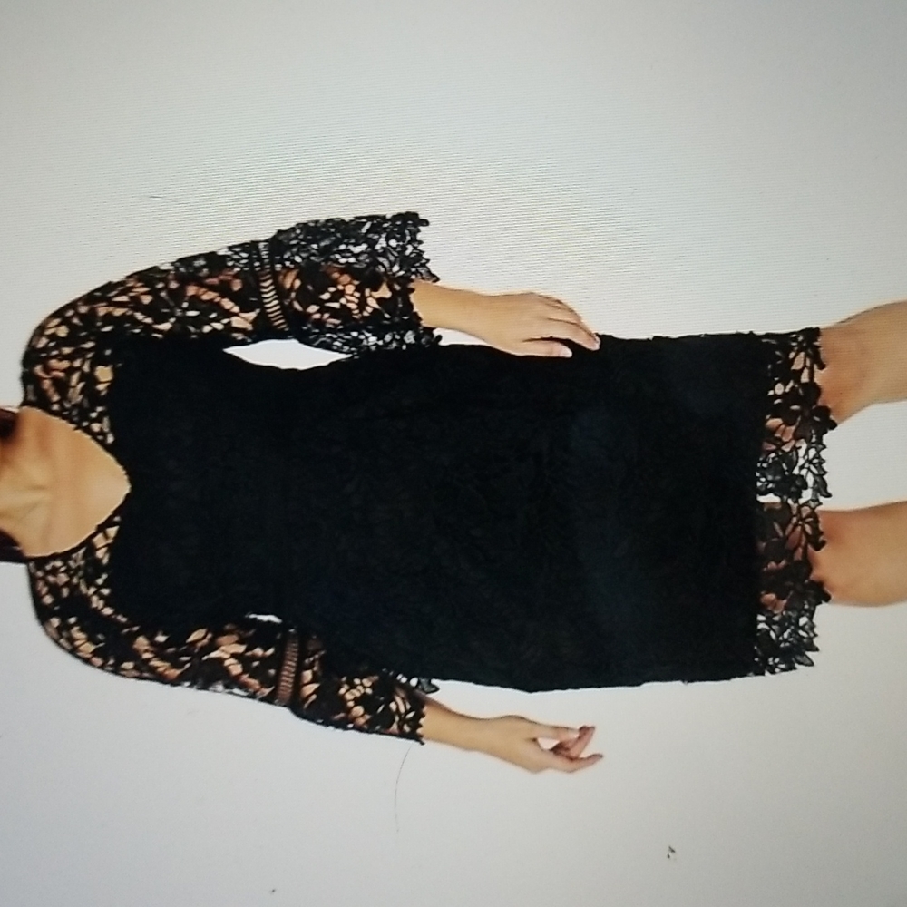 City Chic NWTS Black lace overlay v neck 3/4 sleeves with flare sz XXL